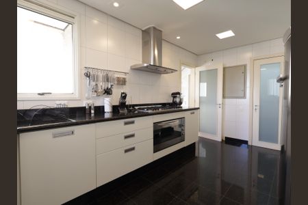 Apartamento à venda com 425m², 5 quartos e 6 vagasCozinha