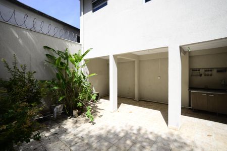 Casa à venda com 330m², 3 quartos e 7 vagasÁrea Externa