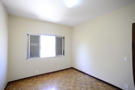 Casa à venda com 330m², 3 quartos e 7 vagasQuarto 1