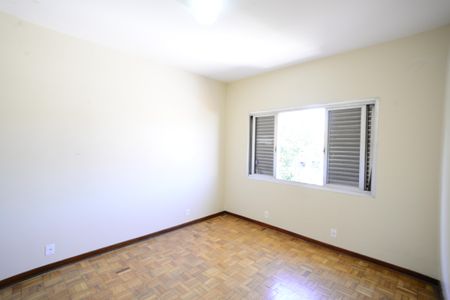 Casa à venda com 330m², 3 quartos e 7 vagasQuarto 1