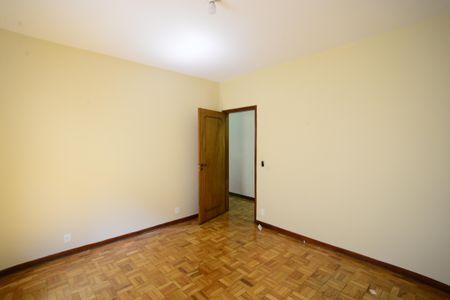 Casa à venda com 330m², 3 quartos e 7 vagasQuarto 2