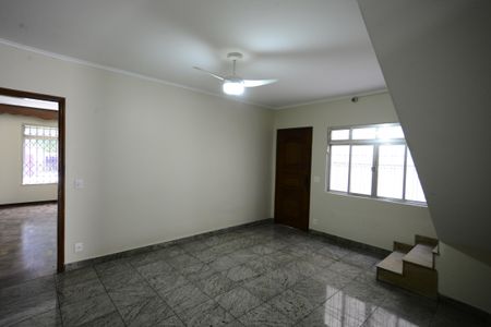 Casa à venda com 330m², 3 quartos e 7 vagasSala 2