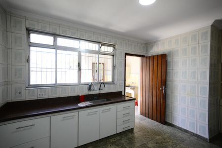 Casa à venda com 330m², 3 quartos e 7 vagasCozinha