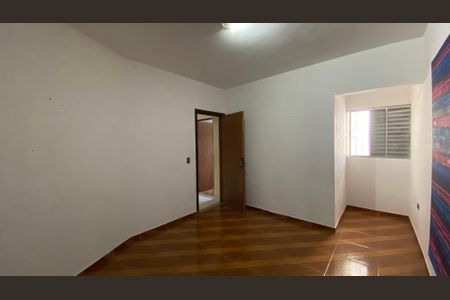 Casa à venda com 320m², 4 quartos e 9 vagas Casa à venda com 320m², 4 quartos e 9 vagasQuarto 2