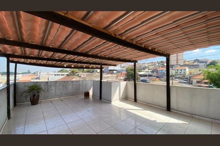 Casa à venda com 320m², 4 quartos e 9 vagas Casa à venda com 320m², 4 quartos e 9 vagasÁrea de Serviço