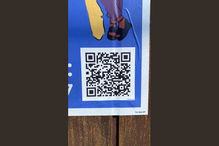 Casa à venda com 320m², 4 quartos e 9 vagas Casa à venda com 320m², 4 quartos e 9 vagasPlaca