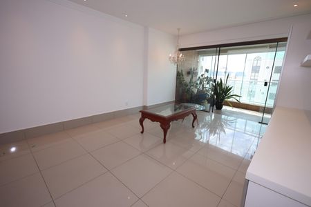 Apartamento para alugar com 106m², 3 quartos e 2 vagasSala