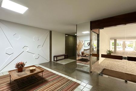 Apartamento à venda com 72m², 2 quartos e 1 vaga Apartamento à venda com 72m², 2 quartos e 1 vagaHall de Entrada