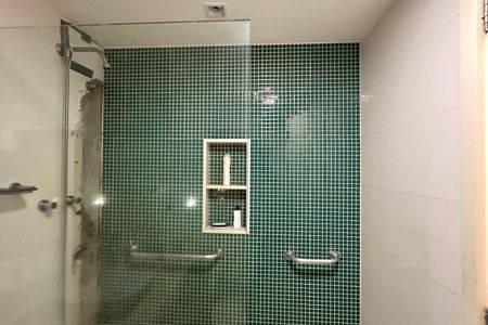 Apartamento à venda com 72m², 2 quartos e 1 vaga Apartamento à venda com 72m², 2 quartos e 1 vagaBanheiro Social