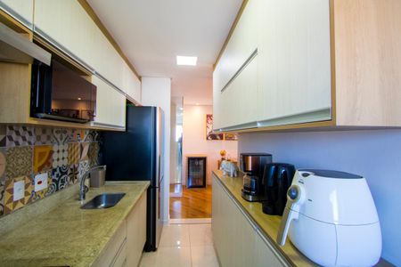 Apartamento à venda com 65m², 2 quartos e 2 vagasCozinha