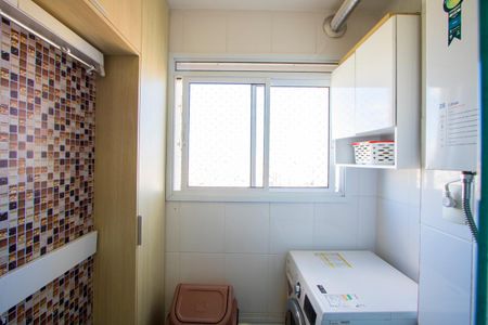 Apartamento à venda com 65m², 2 quartos e 2 vagasÁrea de serviço