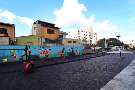 Apartamento à venda com 65m², 2 quartos e 2 vagasÁrea comum - Playground