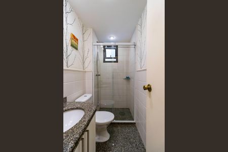 Apartamento à venda com 69m², 2 quartos e 2 vagas Apartamento à venda com 69m², 2 quartos e 2 vagasBanheiro Social