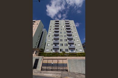 Apartamento à venda com 60m², 2 quartos e 1 vaga Apartamento à venda com 60m², 2 quartos e 1 vagaFachada e portaria