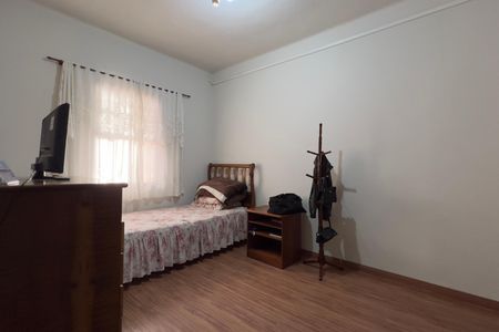 Casa à venda com 500m², 2 quartos e 2 vagas Casa à venda com 500m², 2 quartos e 2 vagasQuarto 2