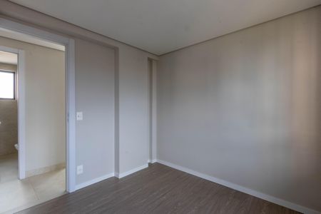 Apartamento à venda com 135m², 3 quartos e 2 vagas Apartamento à venda com 135m², 3 quartos e 2 vagasQuarto 1