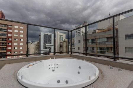 Apartamento à venda com 135m², 3 quartos e 2 vagas Apartamento à venda com 135m², 3 quartos e 2 vagasTerraço