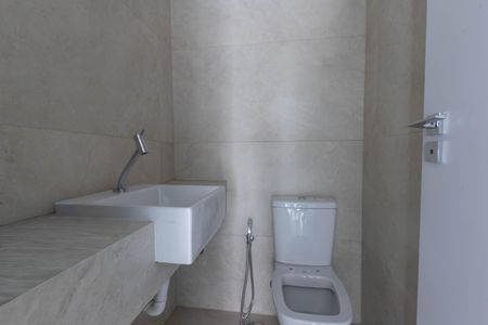 Apartamento à venda com 135m², 3 quartos e 2 vagas Apartamento à venda com 135m², 3 quartos e 2 vagasTerraço - Banheiro