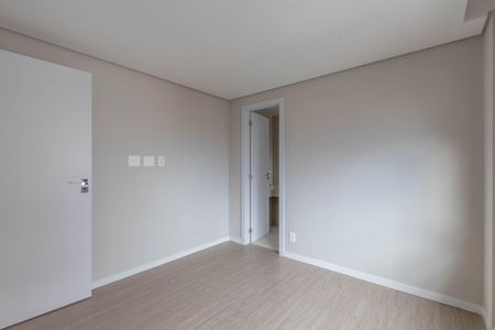 Apartamento à venda com 135m², 3 quartos e 2 vagas Apartamento à venda com 135m², 3 quartos e 2 vagasSuíte 2