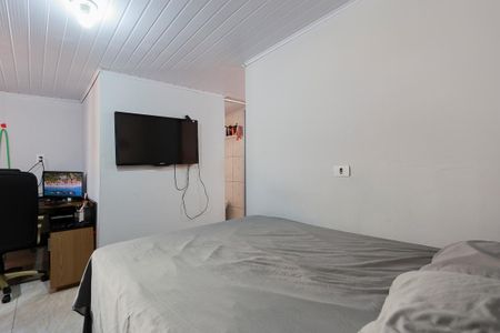 Casa à venda com 280m², 4 quartos e 4 vagas Casa à venda com 280m², 4 quartos e 4 vagasEdícula - Quarto