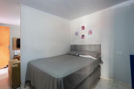 Casa à venda com 280m², 4 quartos e 4 vagas Casa à venda com 280m², 4 quartos e 4 vagasEdícula - Quarto