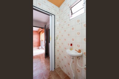 Casa à venda com 280m², 4 quartos e 4 vagas Casa à venda com 280m², 4 quartos e 4 vagasBanheiro de serviço