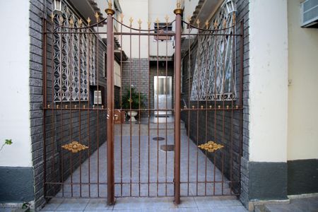 Apartamento à venda com 42m², 2 quartos e sem vagaFachada e portaria