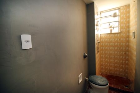 Apartamento à venda com 42m², 2 quartos e sem vagaBanheiro