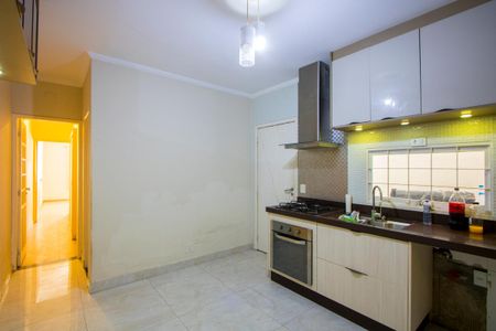 Casa à venda com 136m², 2 quartos e 2 vagas Casa à venda com 136m², 2 quartos e 2 vagasCozinha