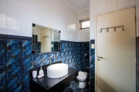 Casa à venda com 136m², 2 quartos e 2 vagas Casa à venda com 136m², 2 quartos e 2 vagasBanheiro do quarto 1