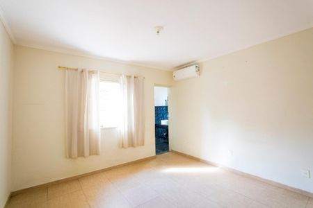 Casa à venda com 136m², 2 quartos e 2 vagas Casa à venda com 136m², 2 quartos e 2 vagasQuarto 1 - Suíte