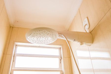 Casa à venda com 136m², 2 quartos e 2 vagas Casa à venda com 136m², 2 quartos e 2 vagasBanheiro do quarto 2