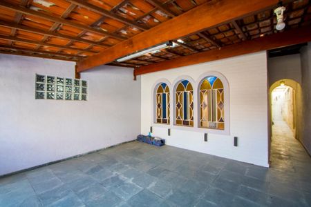 Casa à venda com 136m², 2 quartos e 2 vagas Casa à venda com 136m², 2 quartos e 2 vagasGaragem