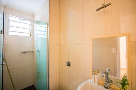 Casa à venda com 136m², 2 quartos e 2 vagas Casa à venda com 136m², 2 quartos e 2 vagasBanheiro do quarto 2