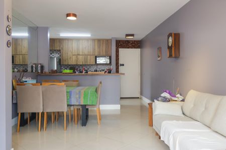 Apartamento à venda com 100m², 2 quartos e 2 vagasSala