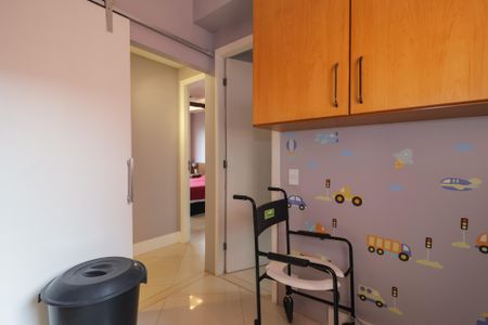 Apartamento à venda com 100m², 2 quartos e 2 vagasQuarto 