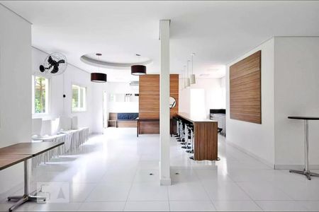 Apartamento à venda com 100m², 2 quartos e 2 vagasÁrea comum - Salão de festas