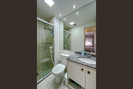 Apartamento à venda com 65m², 2 quartos e 2 vagasBanheiro