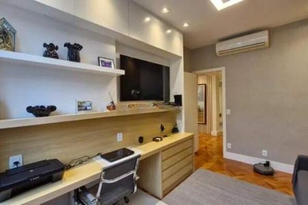 Apartamento à venda com 117m², 3 quartos e 1 vaga