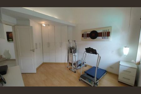 Casa à venda com 212m², 4 quartos e 3 vagas