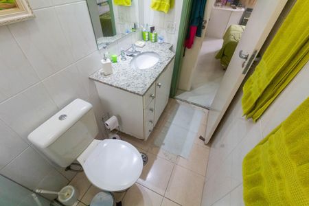 Apartamento à venda com 72m², 3 quartos e 2 vagas Apartamento à venda com 72m², 3 quartos e 2 vagasBanheiro 1