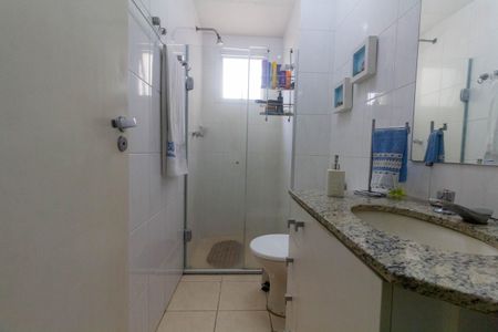 Apartamento à venda com 72m², 3 quartos e 2 vagas Apartamento à venda com 72m², 3 quartos e 2 vagasBanheiro 2