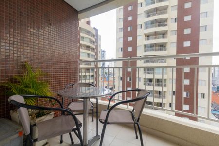 Apartamento à venda com 72m², 3 quartos e 2 vagas Apartamento à venda com 72m², 3 quartos e 2 vagasVaranda