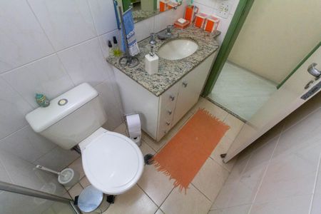 Apartamento à venda com 72m², 3 quartos e 2 vagas Apartamento à venda com 72m², 3 quartos e 2 vagasBanheiro 2