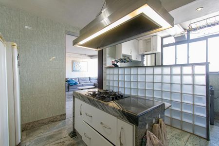 Apartamento para alugar com 176m², 3 quartos e 1 vagaCozinha