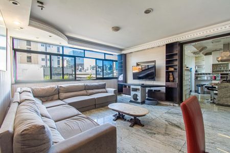 Apartamento para alugar com 176m², 3 quartos e 1 vagaSala