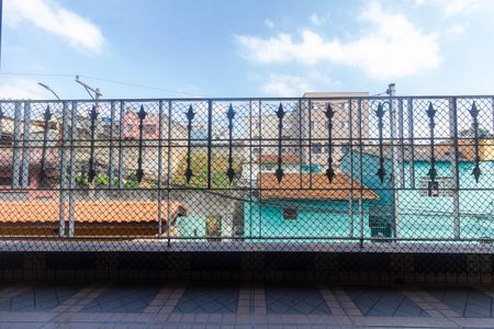 Casa à venda com 180m², 4 quartos e 2 vagas Casa à venda com 180m², 4 quartos e 2 vagasVaranda 2
