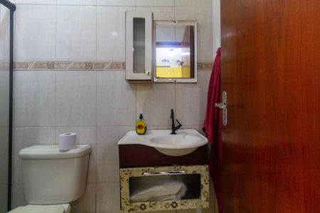 Casa à venda com 180m², 4 quartos e 2 vagas Casa à venda com 180m², 4 quartos e 2 vagasBanheiro da Suíte