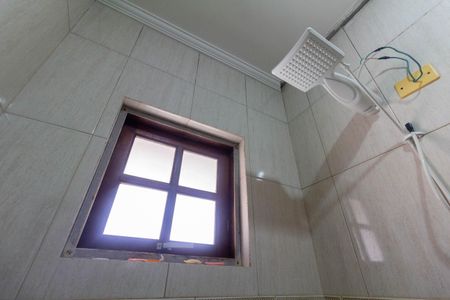 Casa à venda com 180m², 4 quartos e 2 vagas Casa à venda com 180m², 4 quartos e 2 vagasBanheiro da Suíte