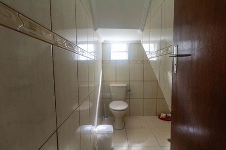Casa à venda com 180m², 4 quartos e 2 vagas Casa à venda com 180m², 4 quartos e 2 vagasLavabo